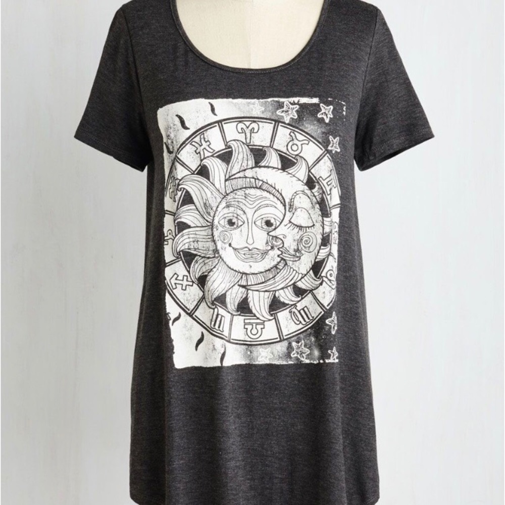 MODCLOTH Legging Tee